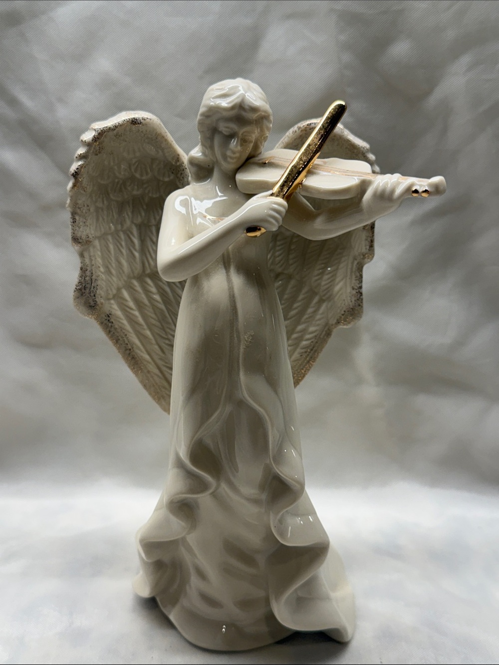 Lenox Angel Figurine with Gold Violin - Cream